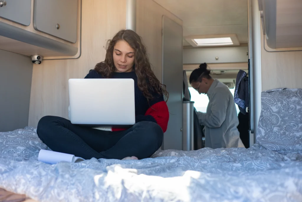 Work Remotely While Traveling RV